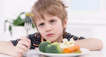 Anak Picky Eater Bikin Pusing? Begini Cara Mudah Mengatasinya!