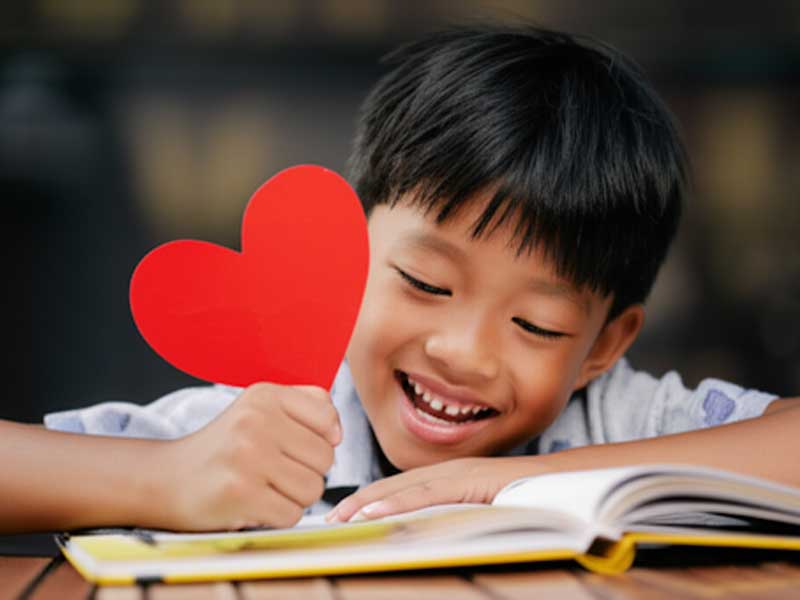Fondasi Belajar Anak Bukan Otak, Tapi Hati yang Bahagia